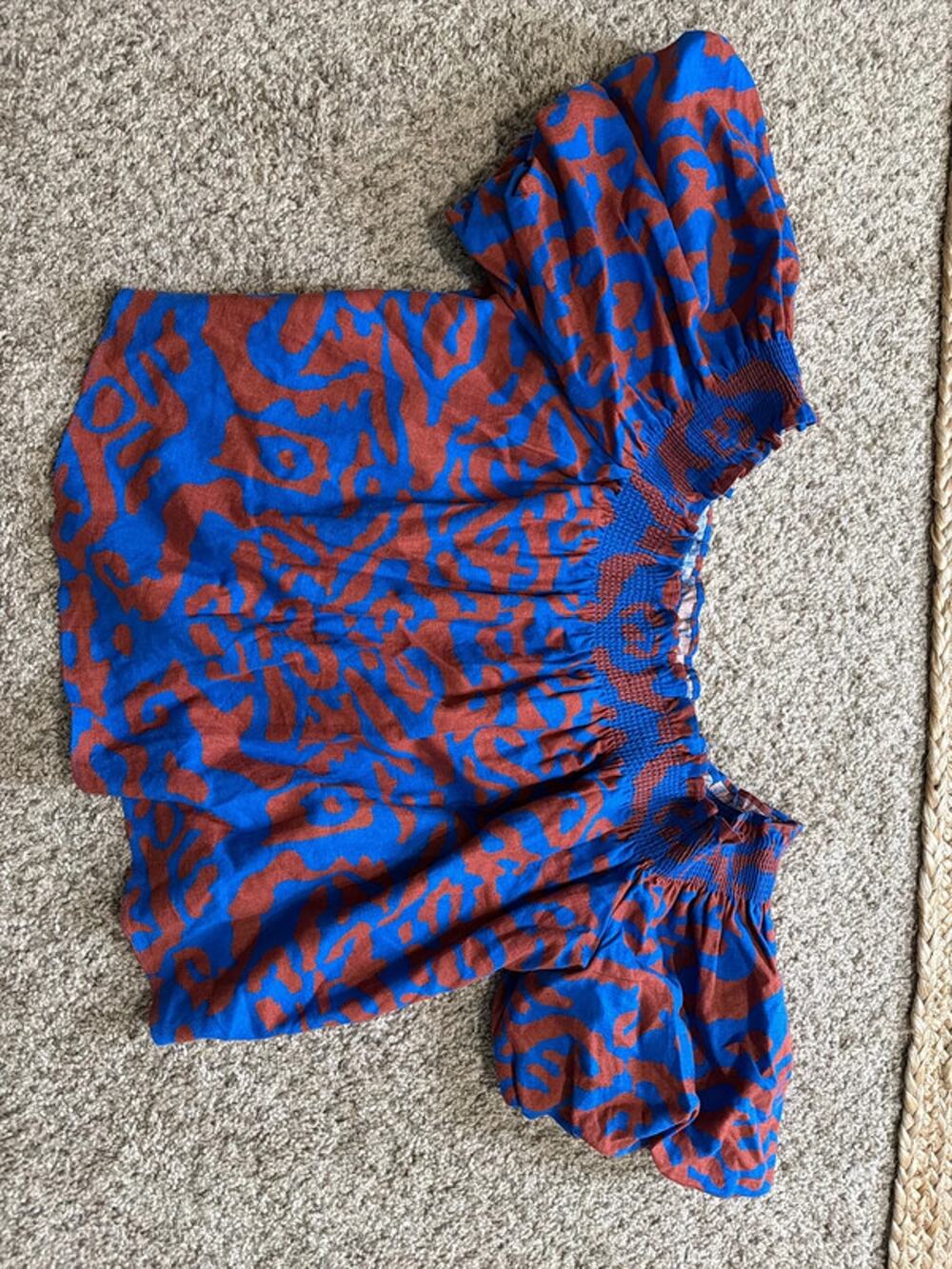 Nine West blue and rust off the shoulder puff sleeve cropped top XL EUC 2809